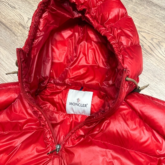 Puffy Jacket Moncler. Vintage 🔥. Red hoodie with 100% down. - Picture 4 of 10